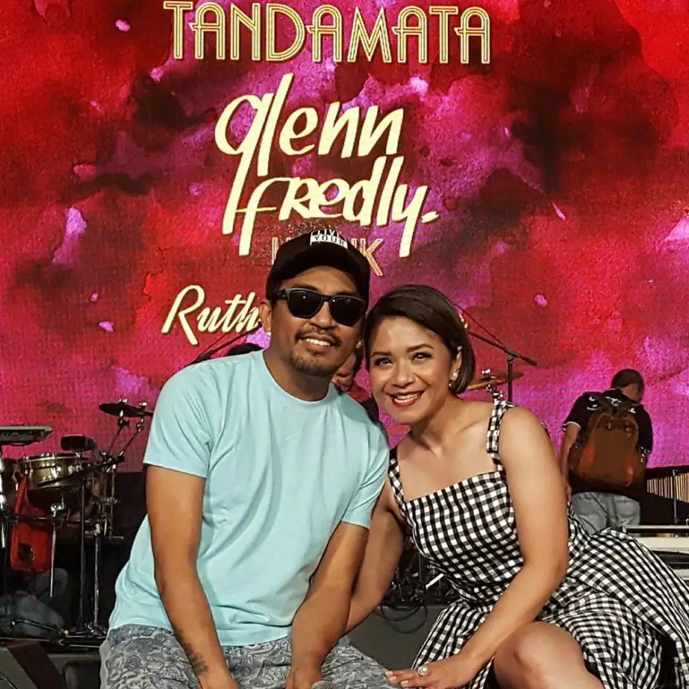 Glenn Fredly jadi fans Ruth Sahanaya instagram