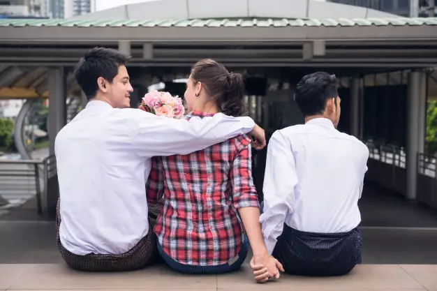 Kata-kata sindiran untuk orang ketiga © berbagai sumber Kata-kata sindiran untuk orang ketiga © berbagai sumber