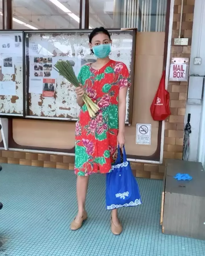 gaya seleb belanja saat corona © 2020 brilio.net gaya seleb belanja saat corona © 2020 brilio.net