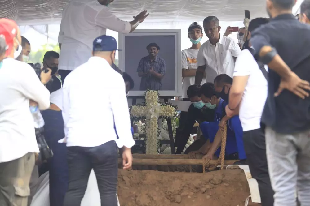 pertemuan terakhir Glenn dan ayahnya © 2020 berbagai sumber