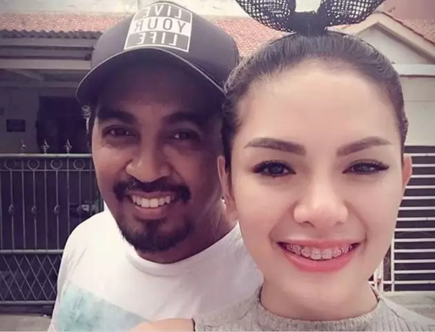 kenangan seleb dengan Glenn Fredly © 2020 instagram.com kenangan seleb dengan Glenn Fredly © 2020 instagram.com