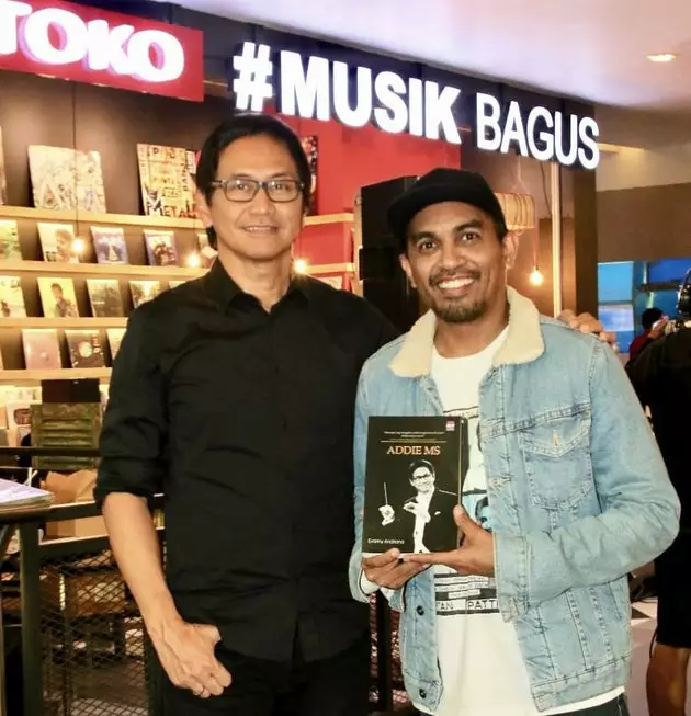 kenangan seleb dengan Glenn Fredly © 2020 instagram.com kenangan seleb dengan Glenn Fredly © 2020 instagram.com