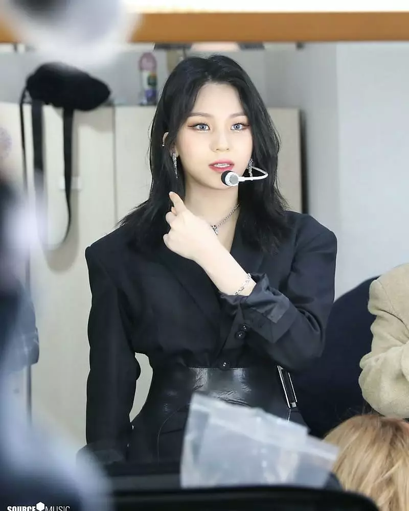 arti nama panggung idol korea Instagram