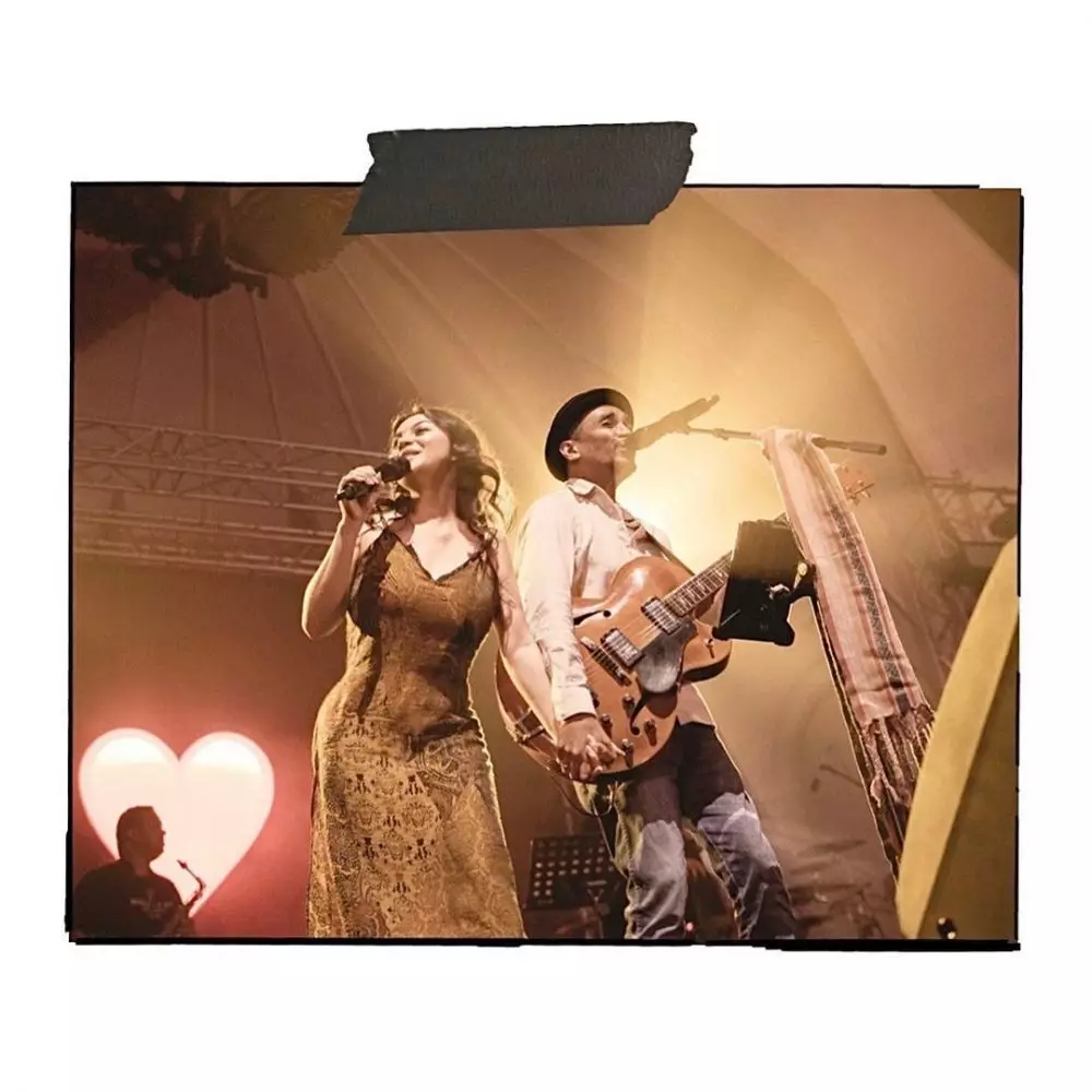 Momen kebersamaan glenn di panggung  Instagram Momen kebersamaan glenn di panggung  Instagram