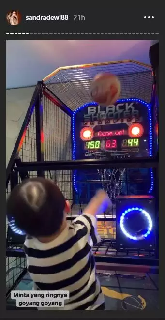 Raphael Moeis dapat mesin basket  Instagram