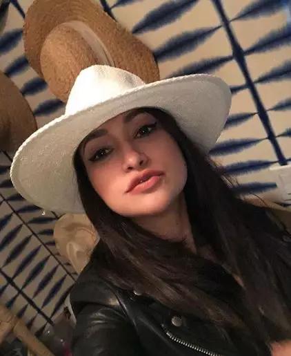 8 Seleb Indonesia yang berdarah India Instagram 8 Seleb Indonesia yang berdarah India Instagram