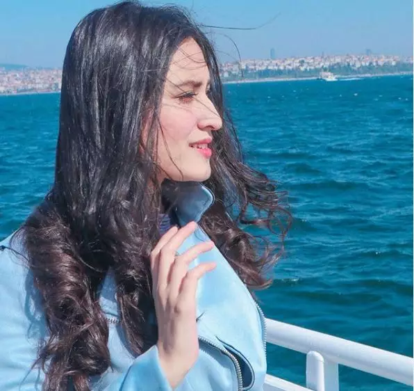 8 Seleb Indonesia yang berdarah India Instagram 8 Seleb Indonesia yang berdarah India Instagram