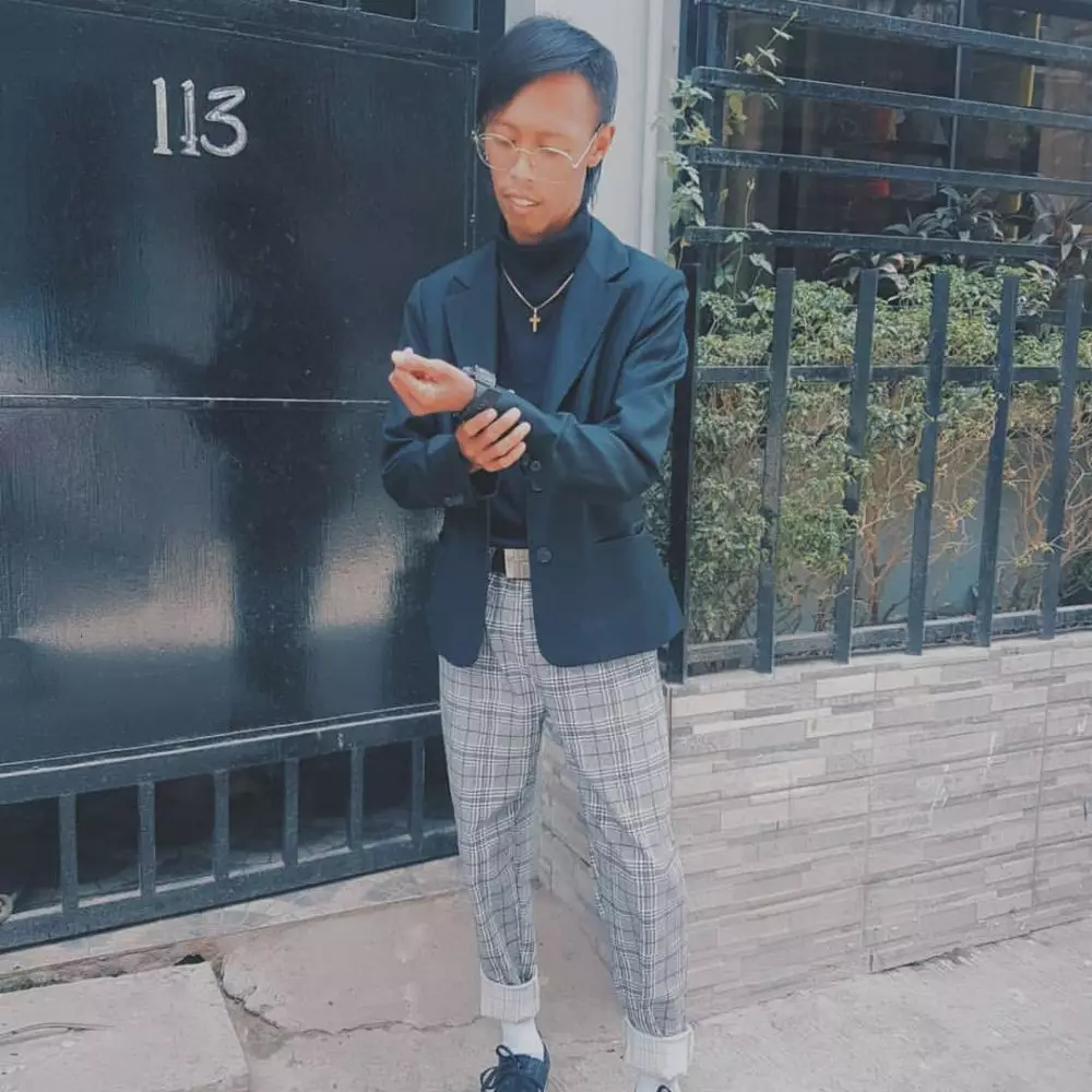 Dancer yang viral di TikTok instagram Dancer yang viral di TikTok instagram