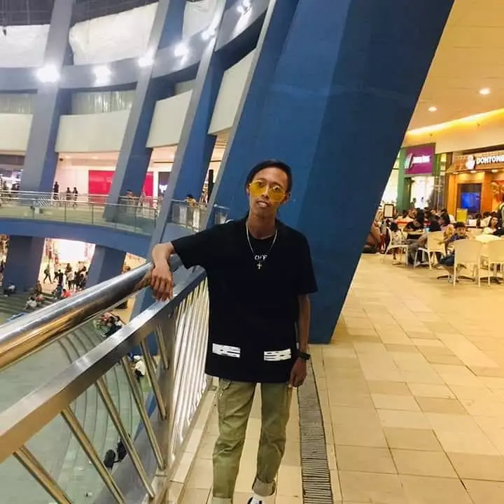 Dancer yang viral di TikTok instagram Dancer yang viral di TikTok instagram