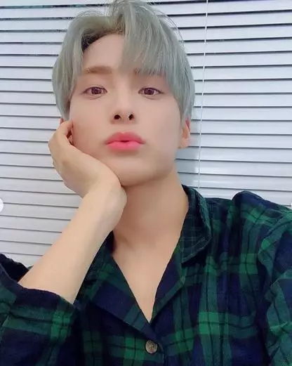 12 Idol K-Pop dengan masa trainee terlama Instagram