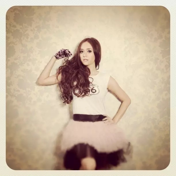 Potret lawas Aura Kasih Instagram