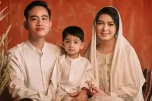 Aktivitas Gibran dan Jan Ethes selama di rumah ini bikin salut