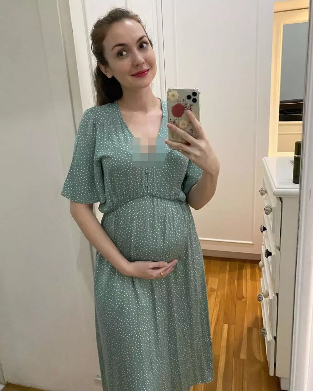 rianti pamer baby bump © 2020 brilio.net