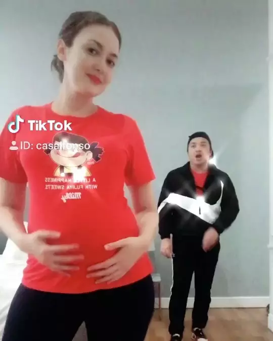 rianti pamer baby bump © 2020 brilio.net