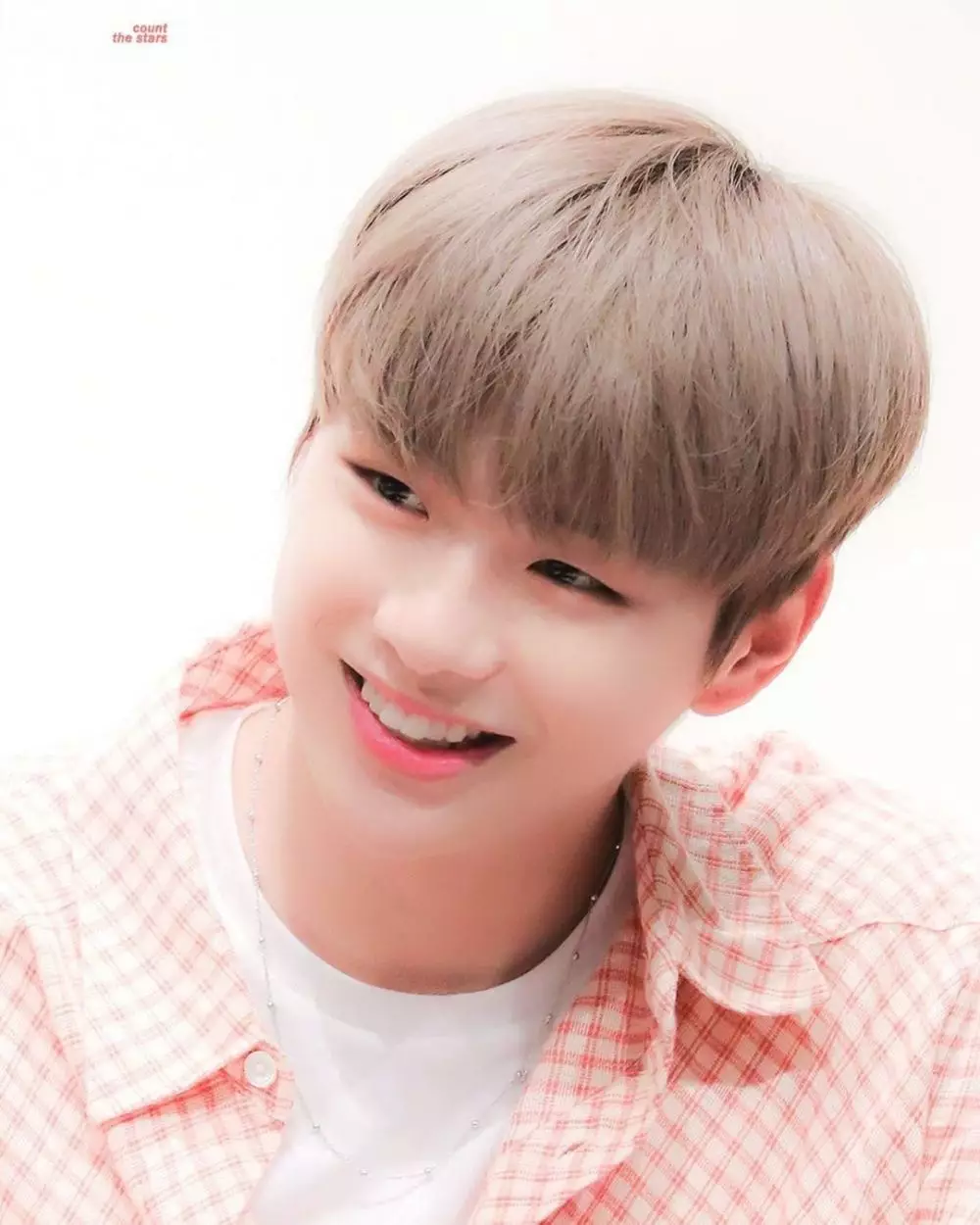 10 Idol K-Pop miliki gigi kelinci Instagram