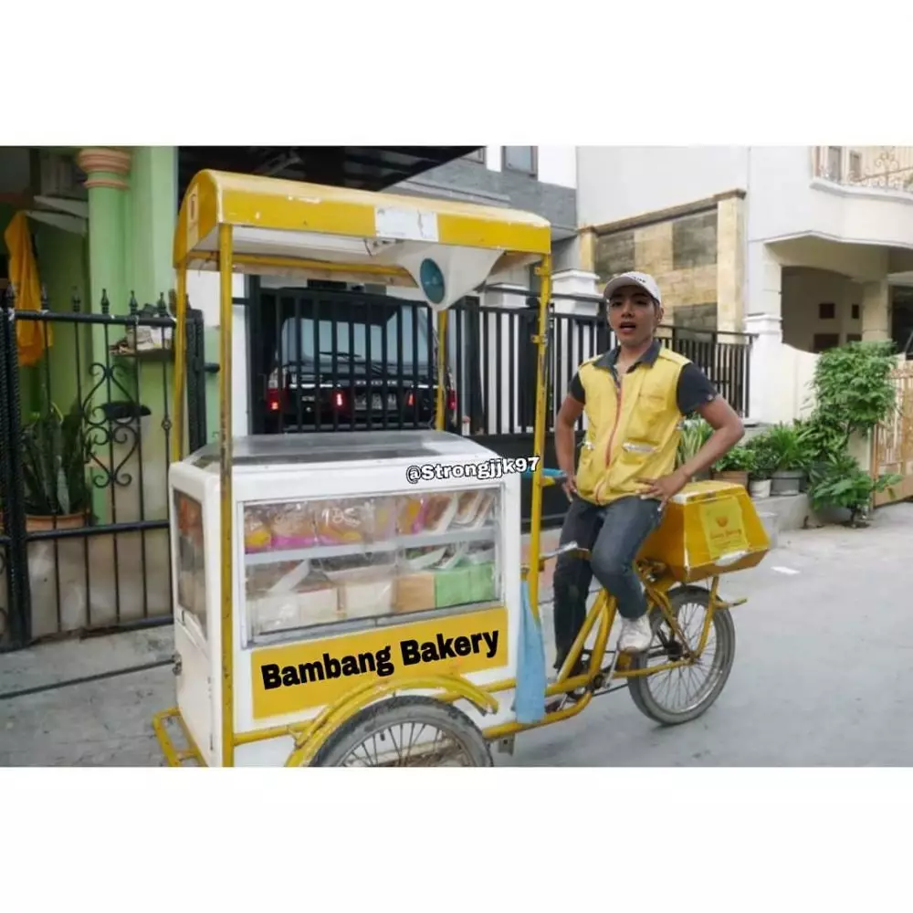 editan foto personel BTS instagram