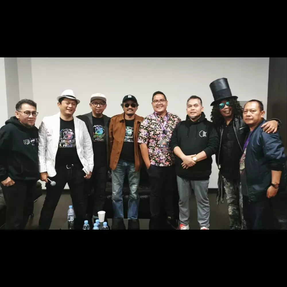 8 Potret terbaru Makmur 