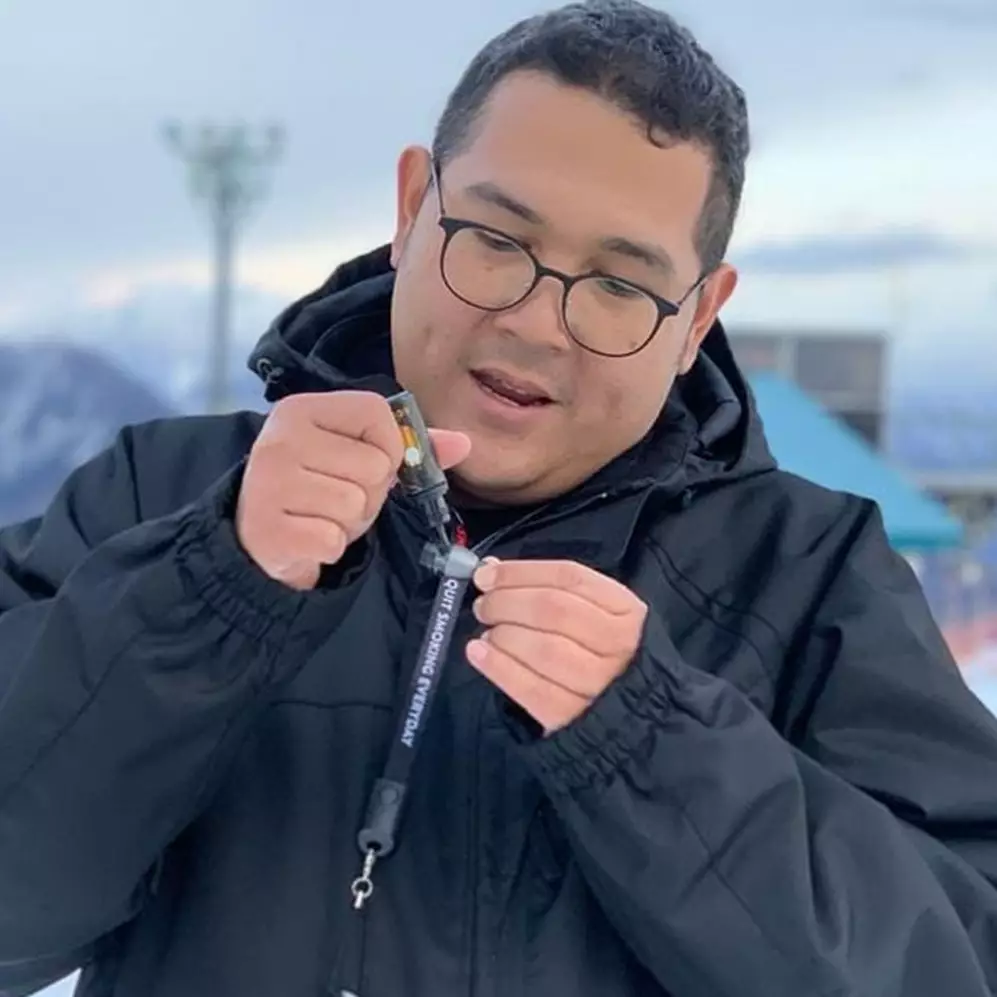 8 Potret terbaru Makmur 'Awas Ada Sule', kini sudah punya anak