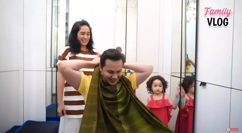 momen ussy cukur rambut andhika youtube