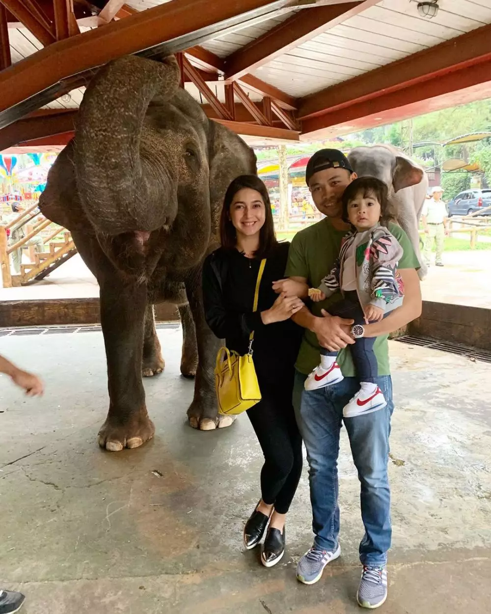 Nabila Syakieb momong anak Instagram Nabila Syakieb momong anak Instagram