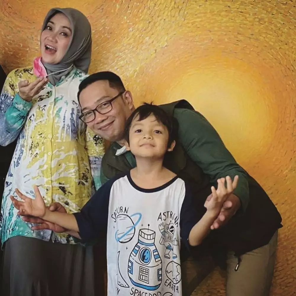 momen haru Dede bertemu orangtua instagram
