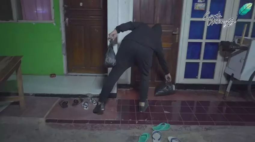 Aksi Arie Untung operasi senyap YouTube