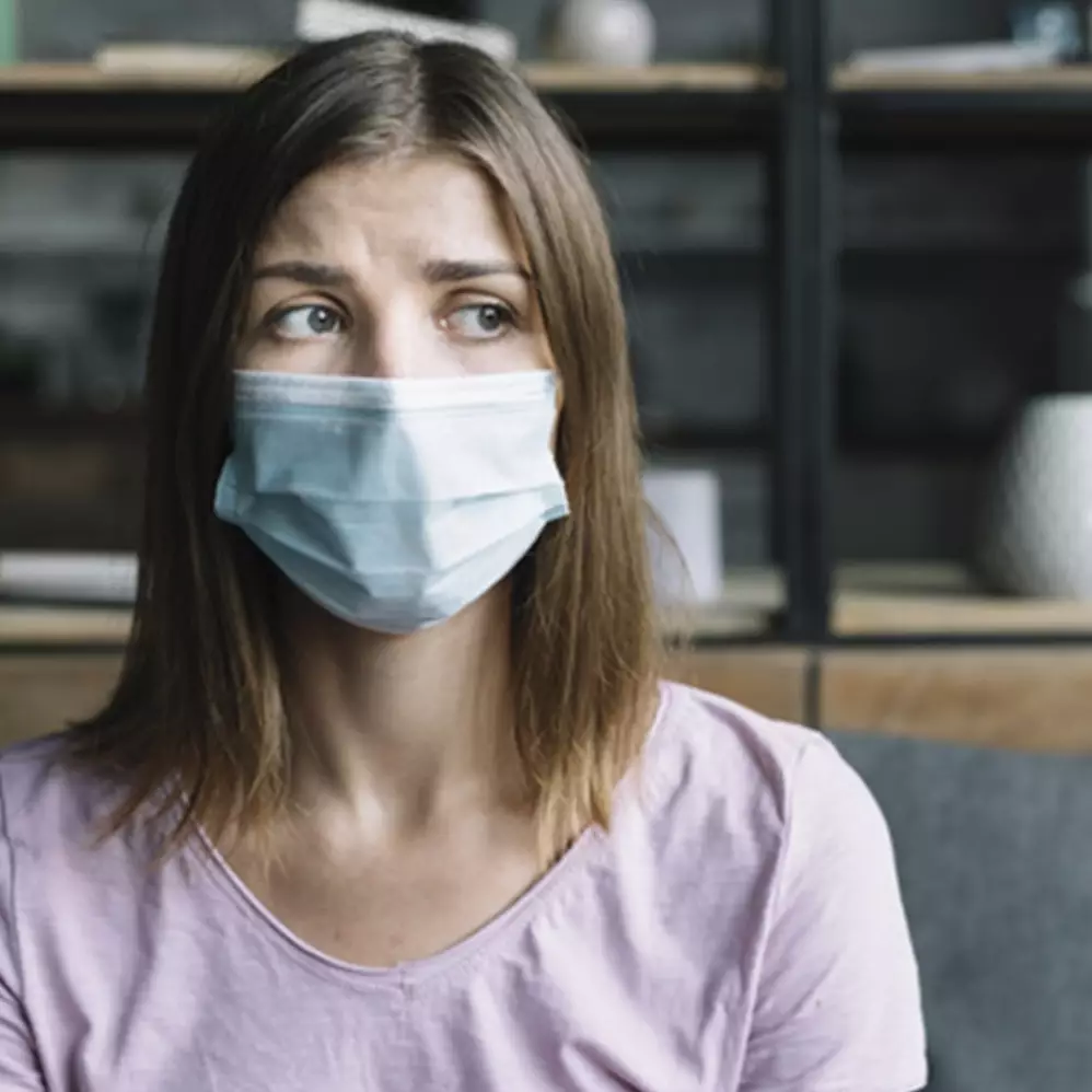 5 Cara mencegah jerawat muncul karena sering pakai masker kain