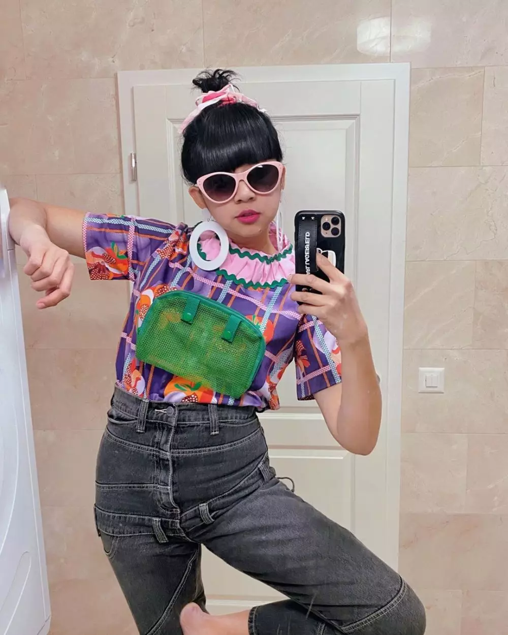 Fashion item bertema corona © 2020 brilio.net