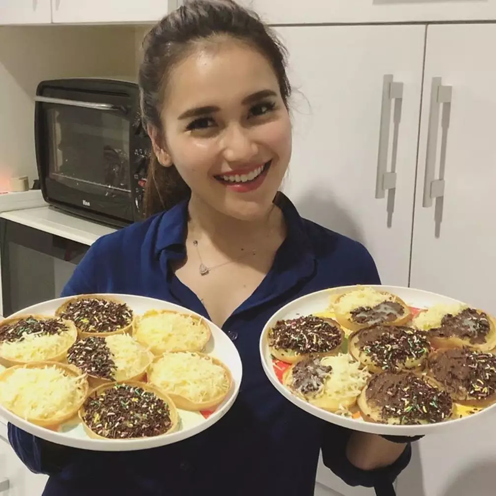 Olahan makanan 8 seleb selama di rumah saja ini bikin ngiler