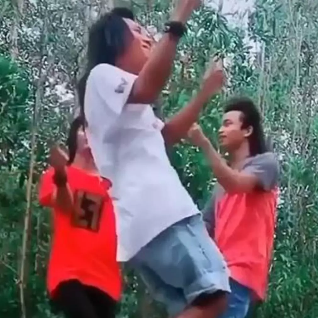 7 Aksi warganet tirukan joget jamet di TikTok ini bikin kesal