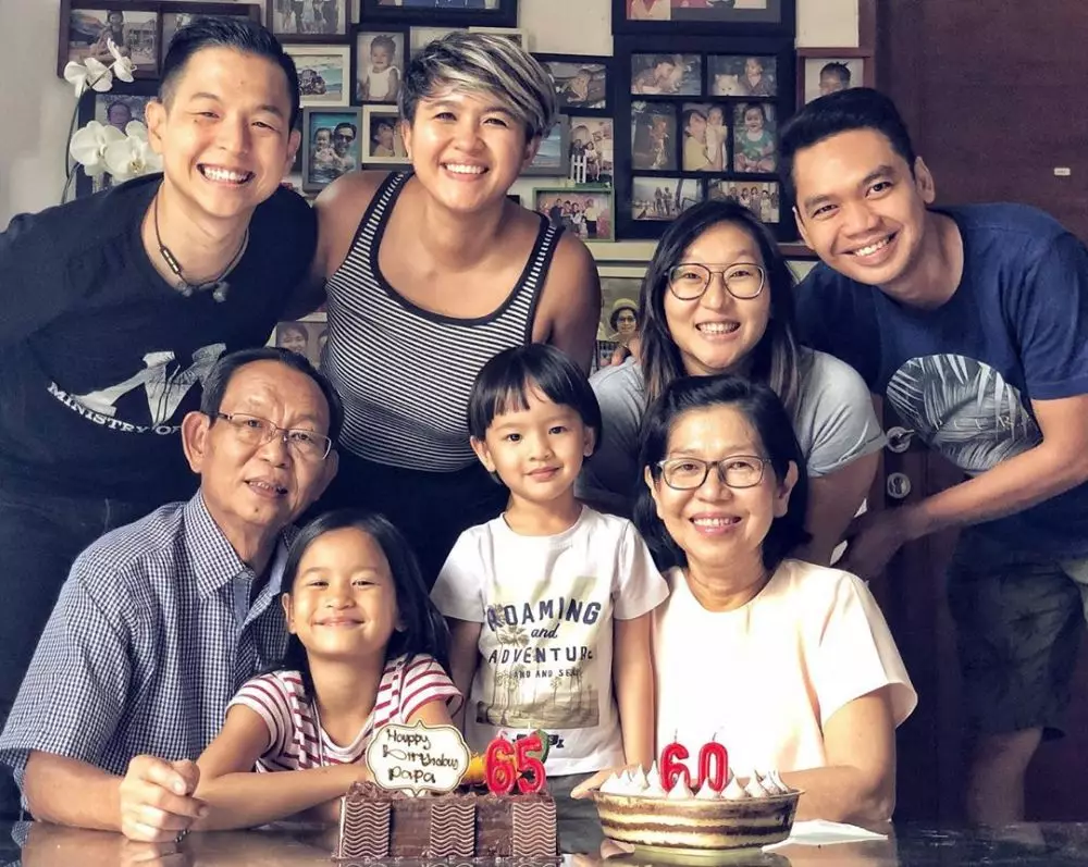 pesona ibunda Ernerst Prakasa instagram