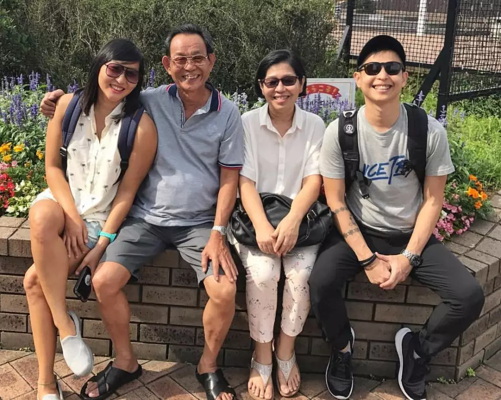 pesona ibunda Ernerst Prakasa instagram