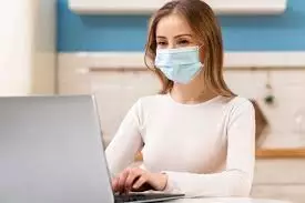 Cara duduk saat WFH © 2020 brilio.net