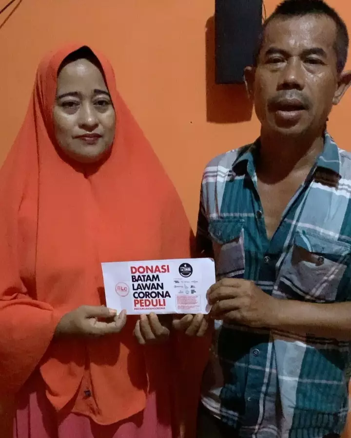 Bapak jual hp untuk beras  Instagram