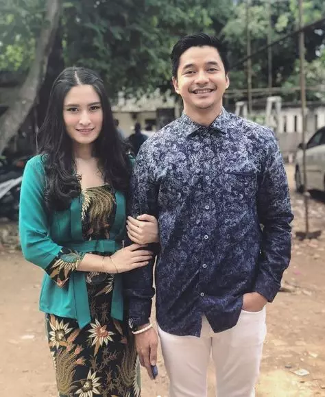 6 pesona Angbeen Rishi kenakan kebaya Instagram 6 pesona Angbeen Rishi kenakan kebaya Instagram