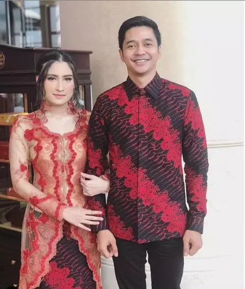 6 pesona Angbeen Rishi kenakan kebaya Instagram 6 pesona Angbeen Rishi kenakan kebaya Instagram