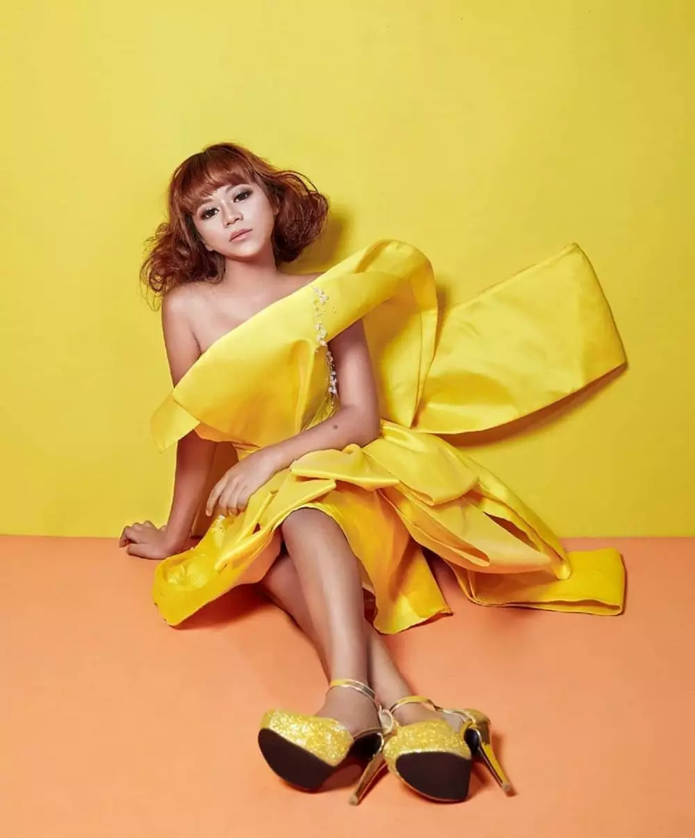 6 Gaya pemotretan Cimoy Instagram