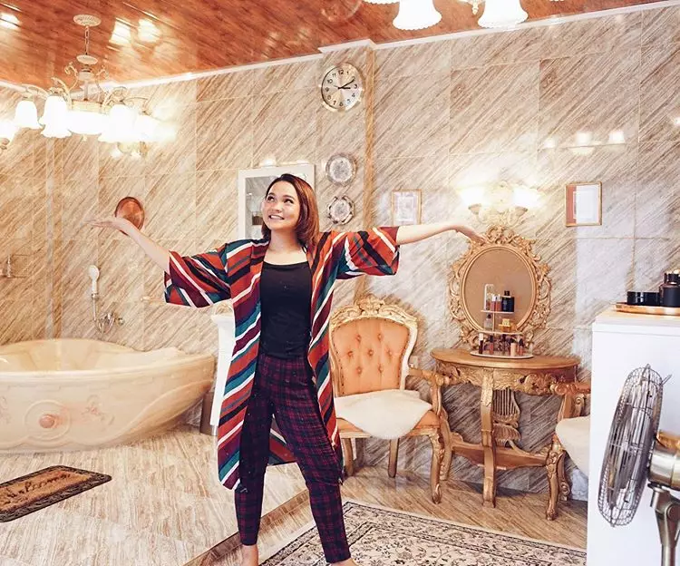 Pesona Dinda Shafay curi perhatian Berbagai sumber Pesona Dinda Shafay curi perhatian Berbagai sumber