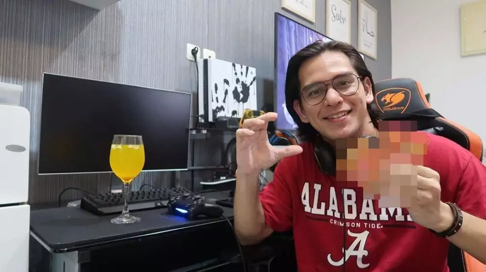 Potret rumah Rangga Azof instagram Potret rumah Rangga Azof instagram