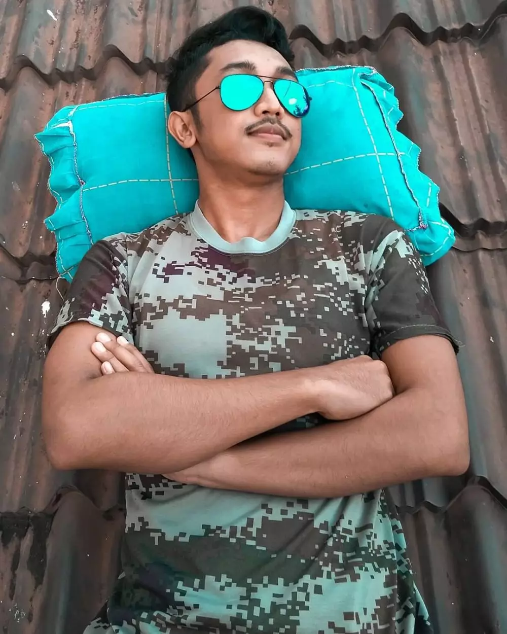 10 Kelakuan orang berjemur Instagram 10 Kelakuan orang berjemur Instagram