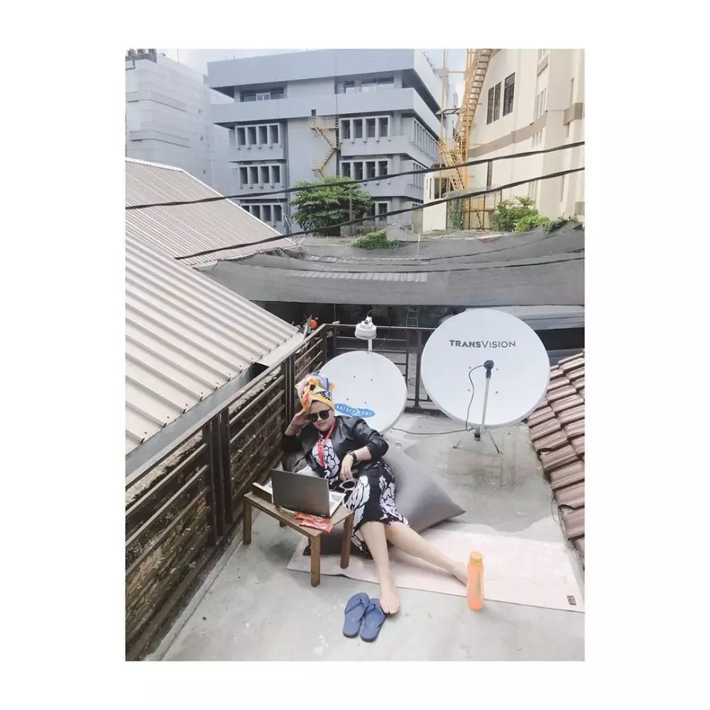 10 Kelakuan orang berjemur Instagram 10 Kelakuan orang berjemur Instagram