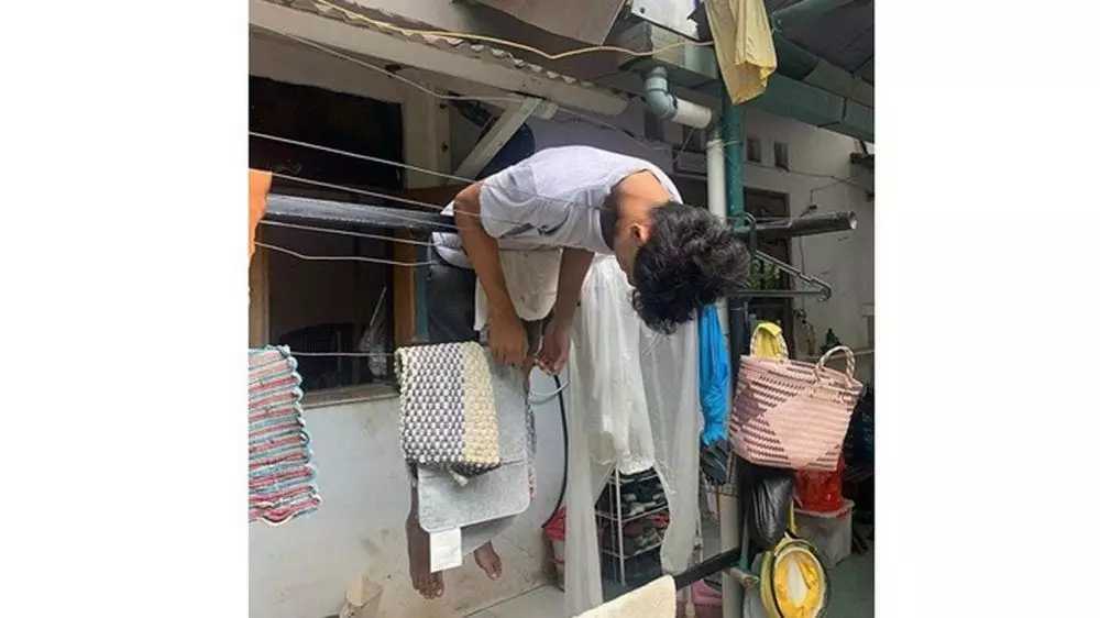 6 Potret kelakuan orang berjemur ini bikin geleng kepala © 2020 brilio.net 6 Potret kelakuan orang berjemur ini bikin geleng kepala © 2020 brilio.net