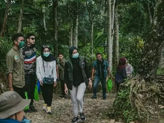 Momen Sonya Fatmala blusukan beri bantuan  Instagram