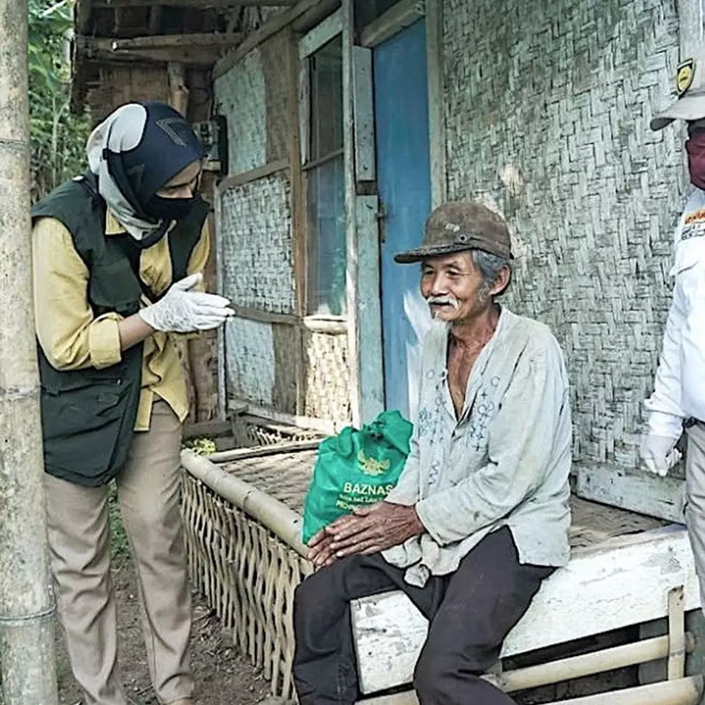10 Momen Sonya Fatmala blusukan beri bantuan di tengah pandemi