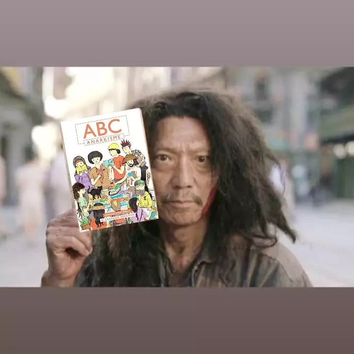 Editan kocak buku si gelandangan Berbagai sumber