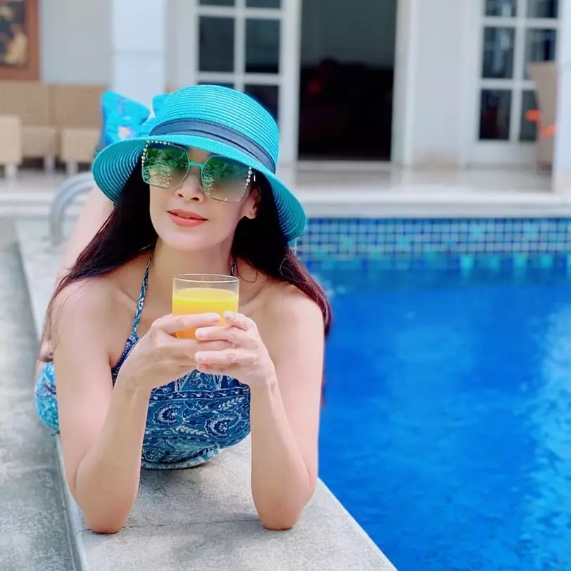 Diah permatasari santai seperti di pantai © 2020 brilio.net Diah permatasari santai seperti di pantai © 2020 brilio.net