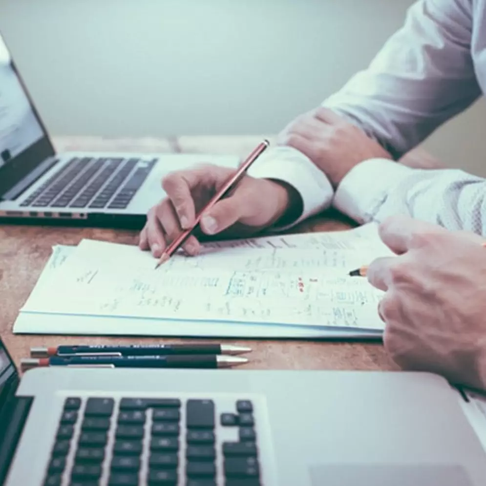 17 Pengertian manajemen pemasaran menurut para ahli, jelas dan lengkap