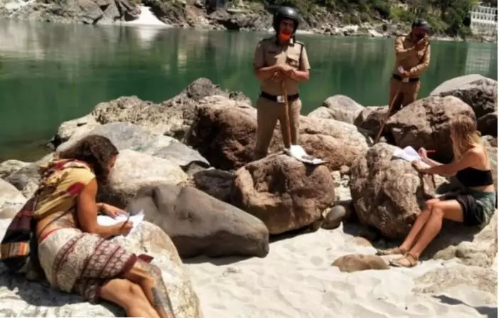 4 Hukuman lucu yang berbagai sumber 4 Hukuman lucu yang berbagai sumber