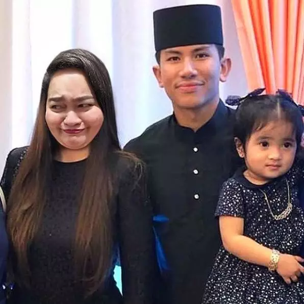 8 Editan foto Sinyorita Instagram