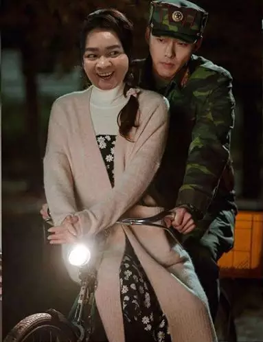 8 Editan foto Sinyorita Instagram